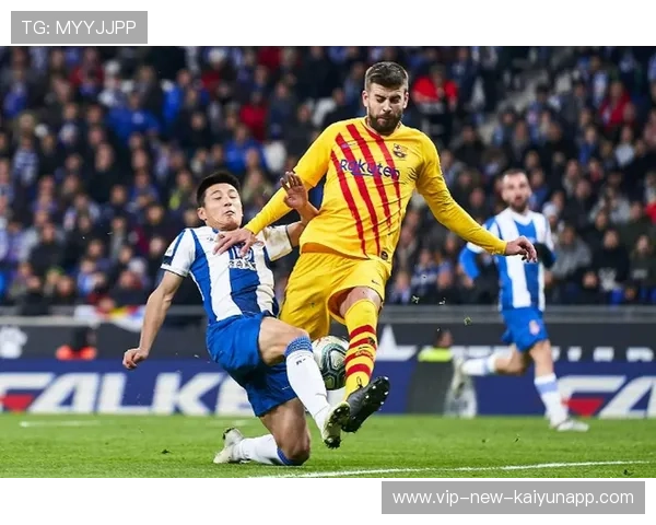 球员转会窗口开启多队动作频繁，球员转会流程