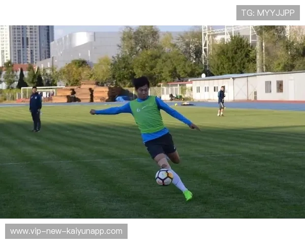 西班牙训练细节曝光，技战术高度执行，西班牙战术图解
